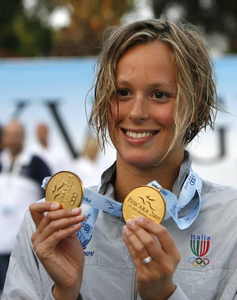 2009 Si svolgono a Pescara i giochi del Mediterraneo. Federica Pellegrini  oro nei 400 mt sl con uleriore ritocco del suo record del mondo 4’00”41 e oro nella 4x100 sl (Ap)